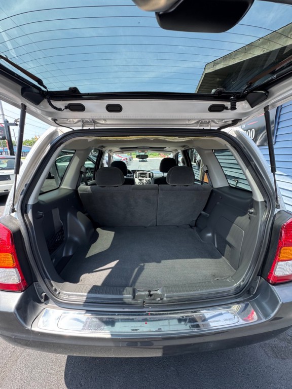 2003 Mazda Tribute Image 7