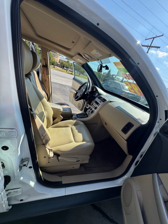 2005 Chevrolet Equinox Image 11