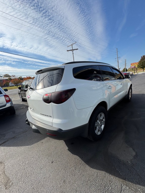 2009 Chevrolet Traverse Image 4