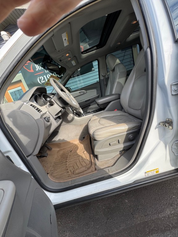 2009 Chevrolet Traverse Image 7