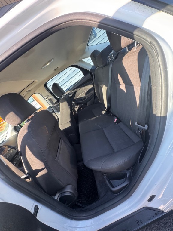 2015 Ford Focus Image 8
