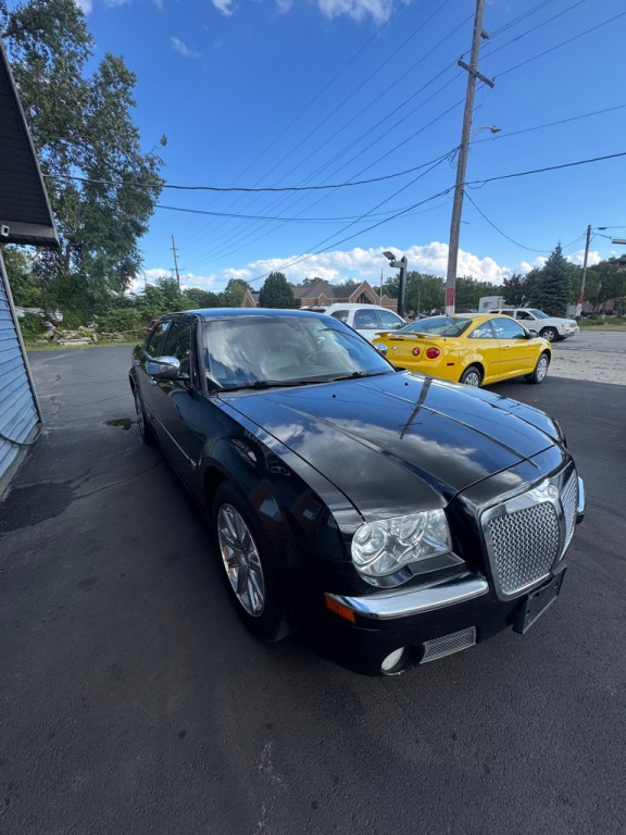 2007 Chrysler 300 Image 3