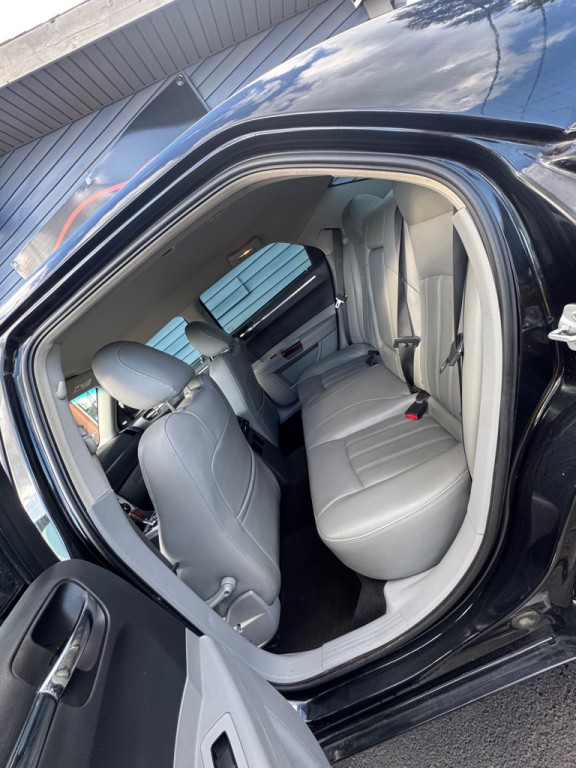 2007 Chrysler 300 Image 9