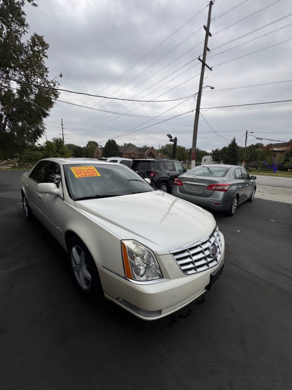 2008 Cadillac DTS Image 3
