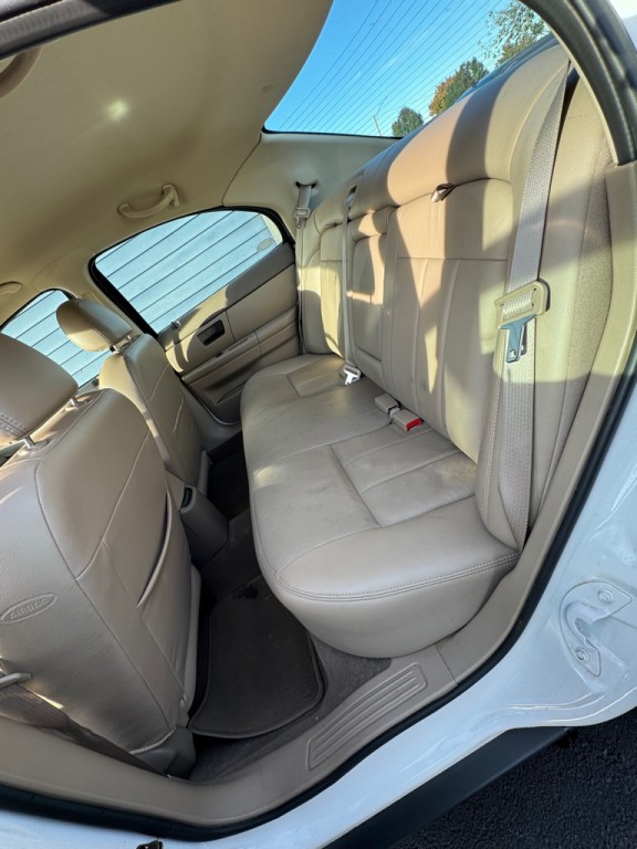 2004 Mercury Sable Image 16