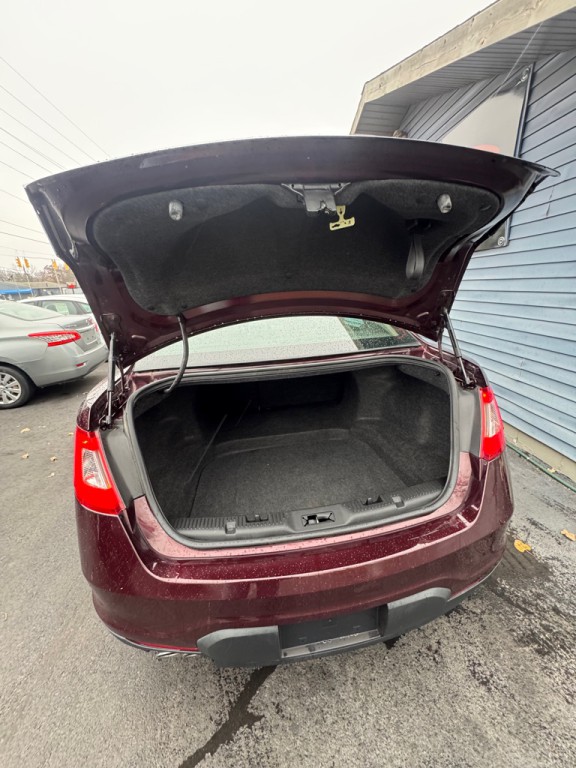 2011 Ford Taurus Image 10