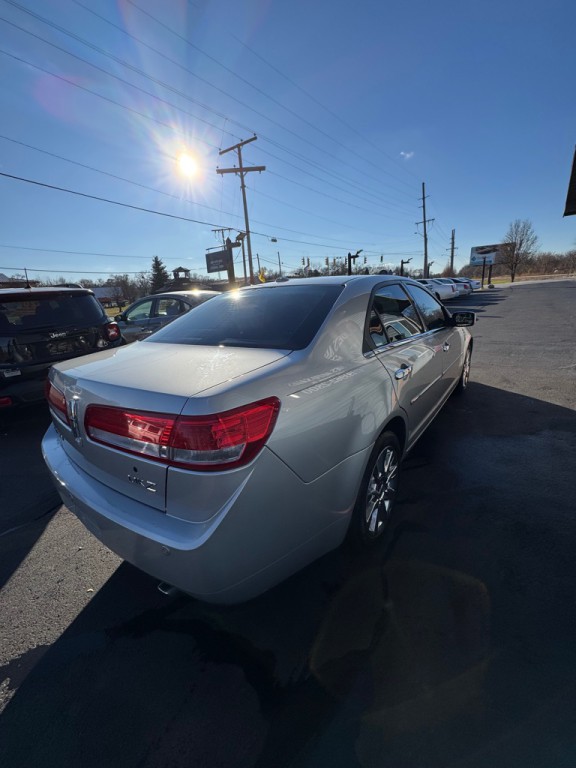 2010 Lincoln MKZ Image 4