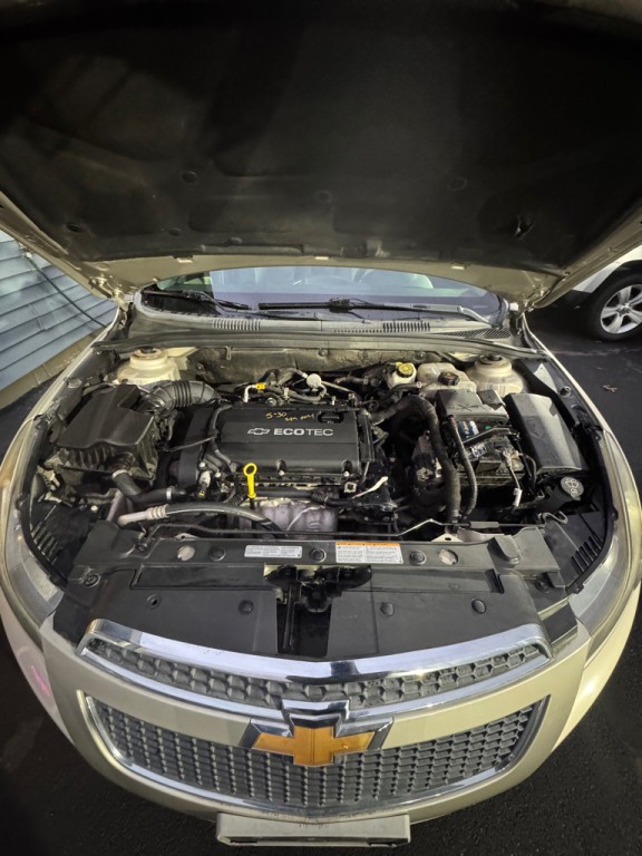 2013 Chevrolet Cruze Image 6