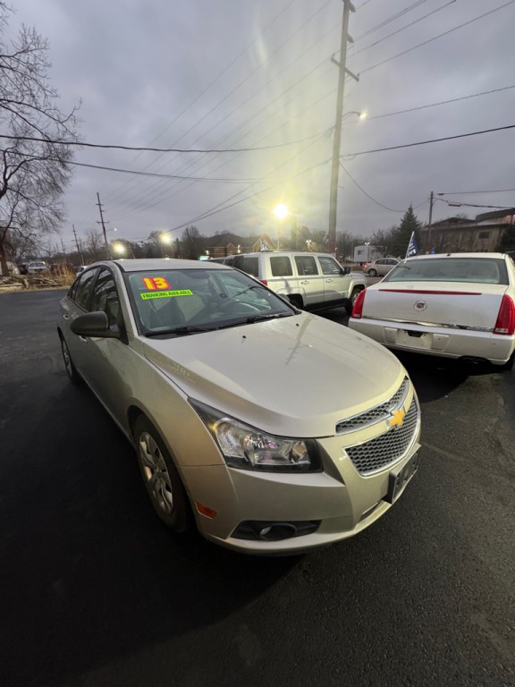 2013 Chevrolet Cruze Image 10