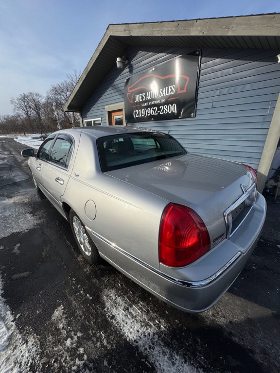 2009 Lincoln Town Car Image 6