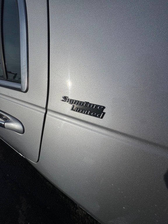 2009 Lincoln Town Car Image 7