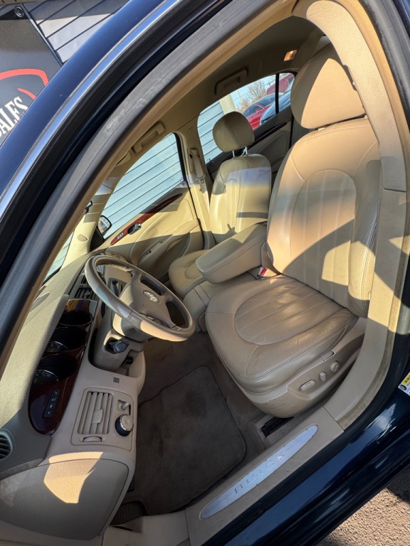 2006 Buick Lucerne Image 8