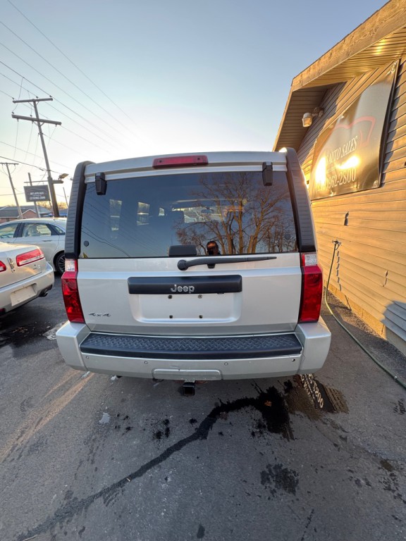 2007 Jeep Commander Image 5