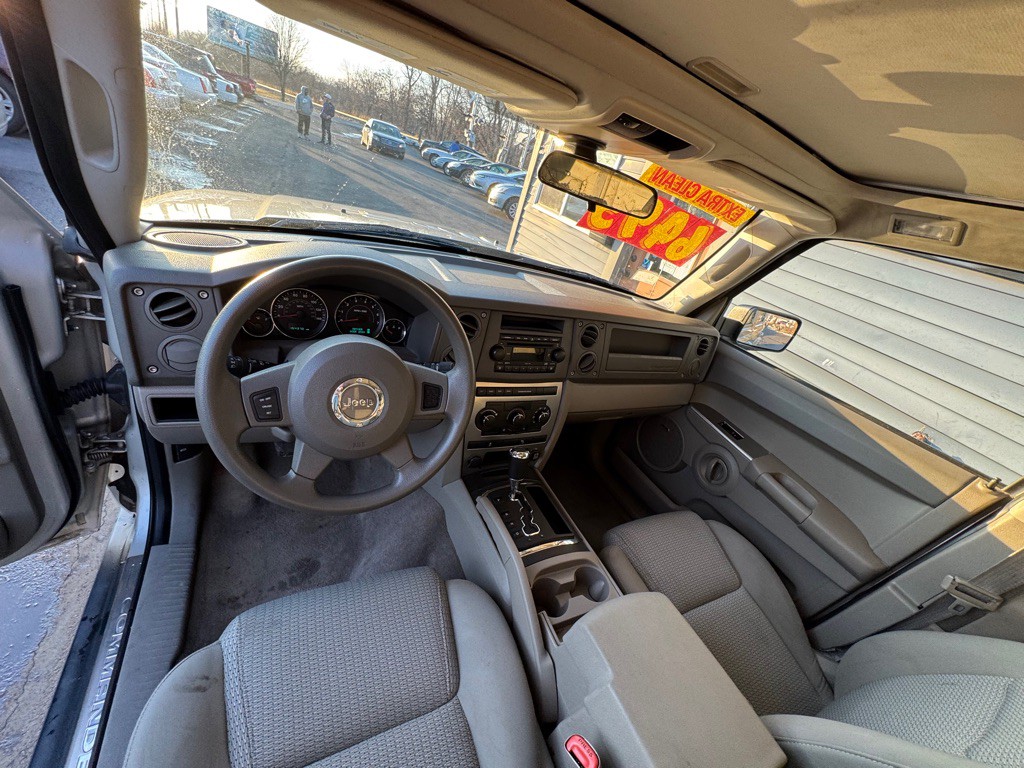 2007 Jeep Commander Image 7