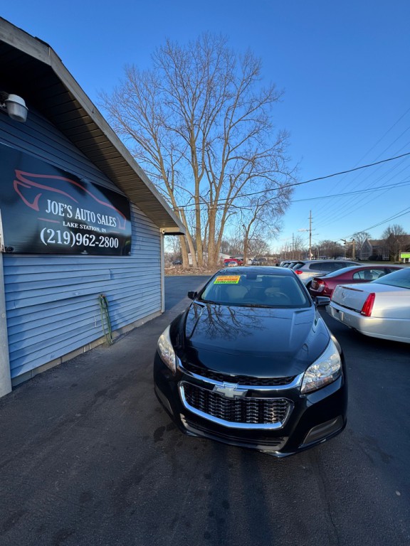 2014 Chevrolet Malibu Image 2