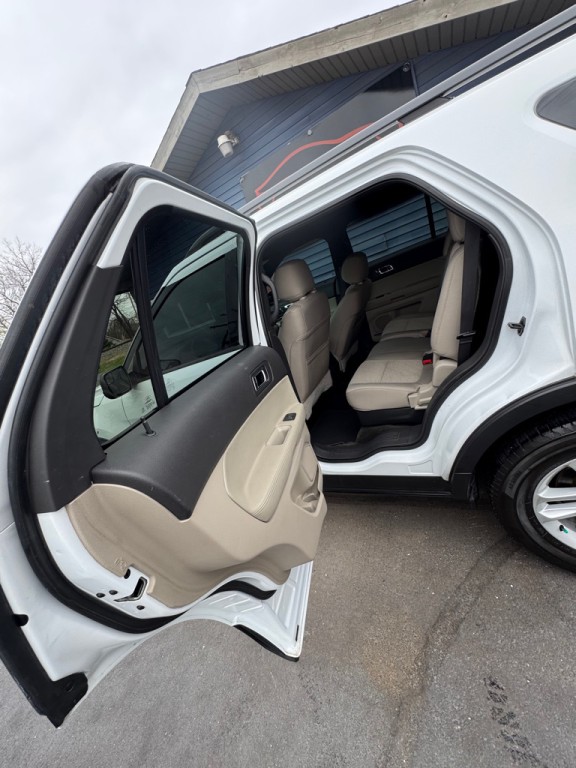 2015 Ford Explorer Image 10