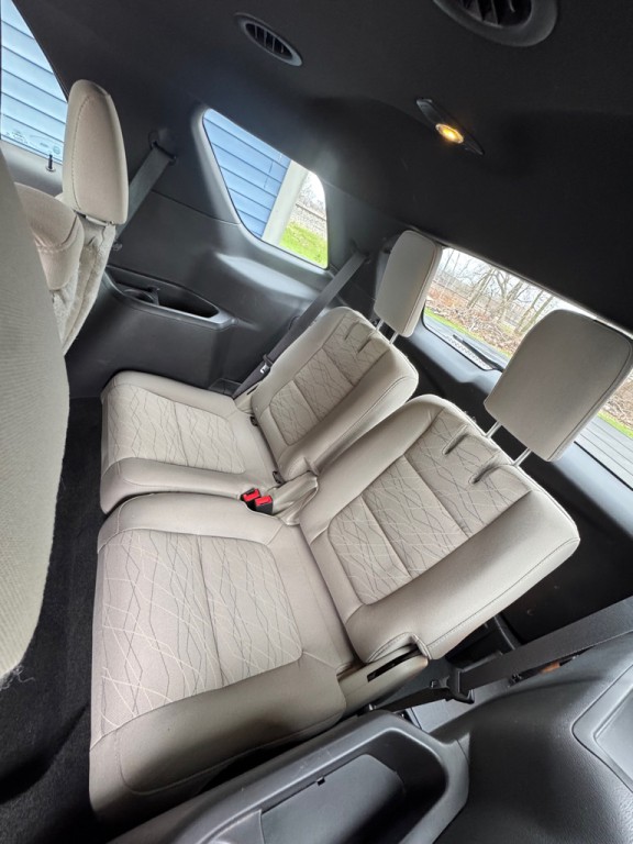 2015 Ford Explorer Image 12