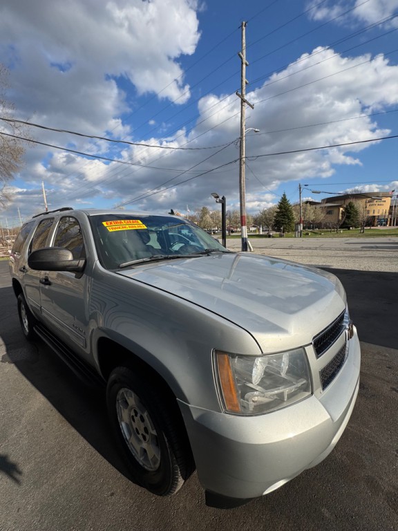 2010 Chevrolet Tahoe Image 3