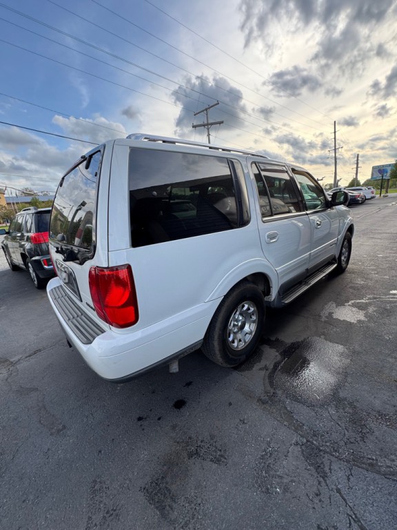 1999 Lincoln Navigator Image 4