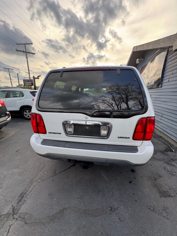 1999 Lincoln Navigator Image 5