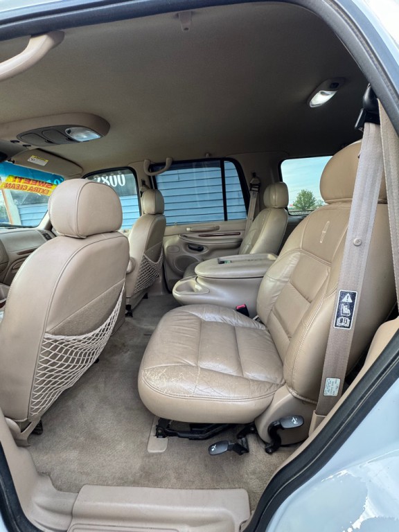 1999 Lincoln Navigator Image 9