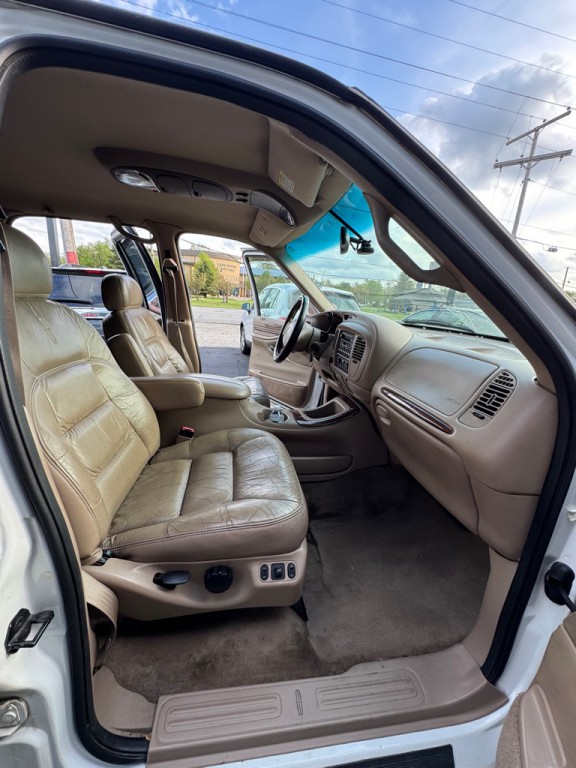 1999 Lincoln Navigator Image 10