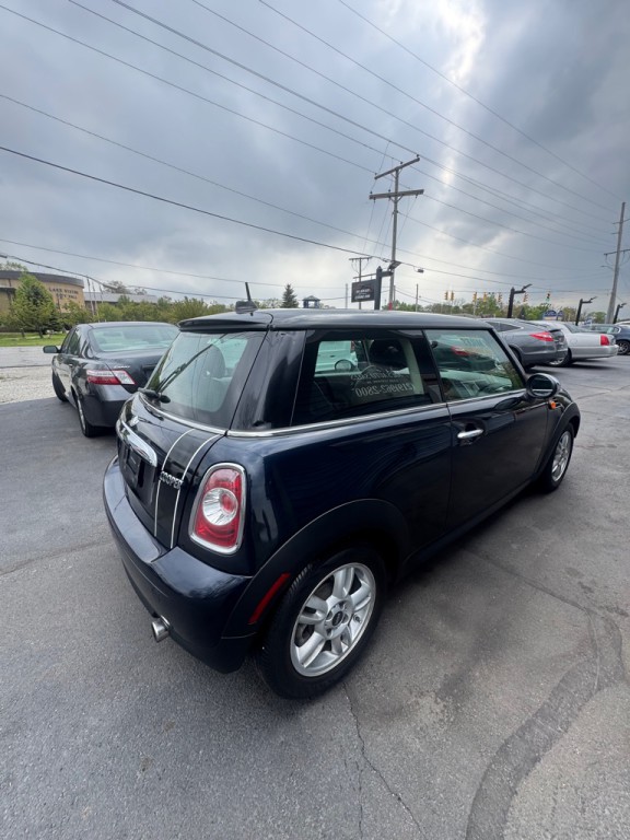 2013 MINI Cooper Image 7