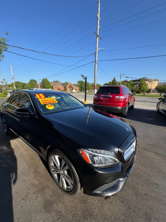 2015 Mercedes-Benz C-Class Image 3
