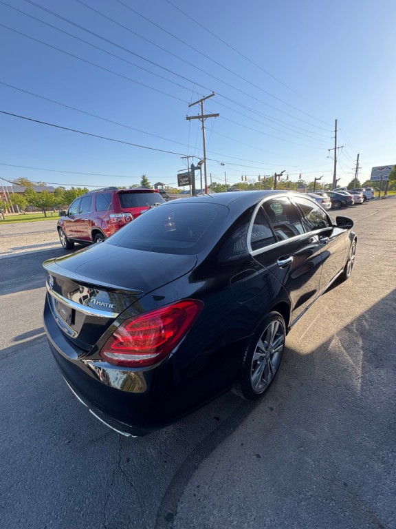2015 Mercedes-Benz C-Class Image 4