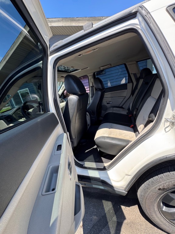 2009 Jeep Grand Cherokee Image 13