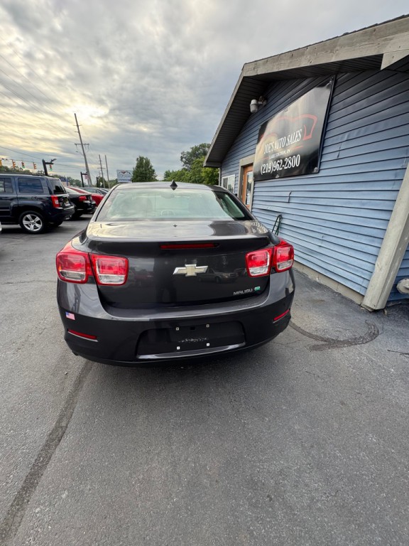 2013 Chevrolet Malibu Image 6