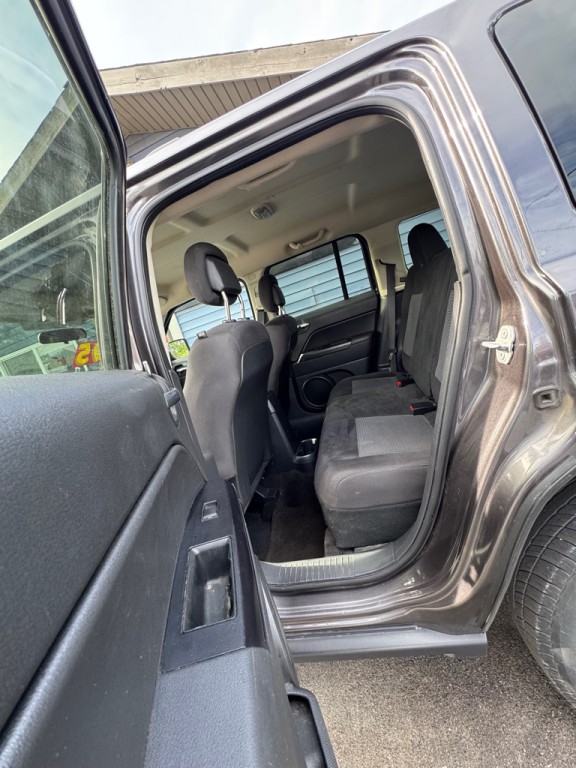 2015 Jeep Patriot Image 9