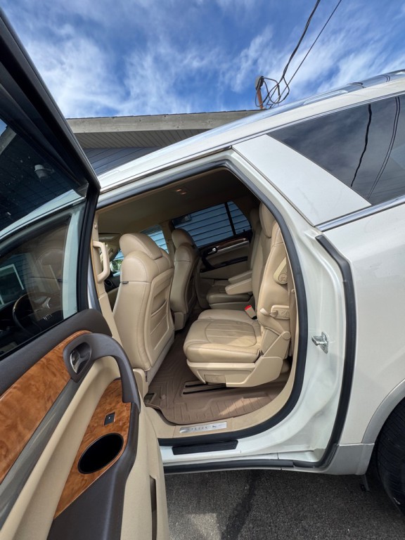 2008 Buick Enclave Image 9