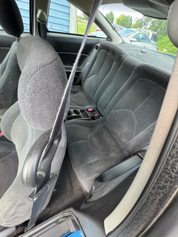 2001 Saturn SC2 Image 8