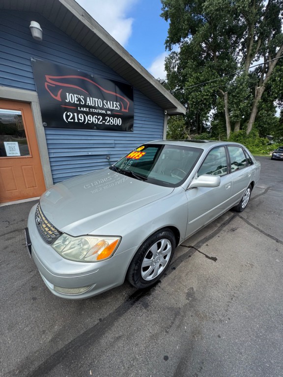 2003 Toyota Avalon Image 1