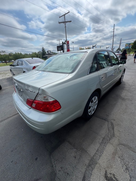 2003 Toyota Avalon Image 4