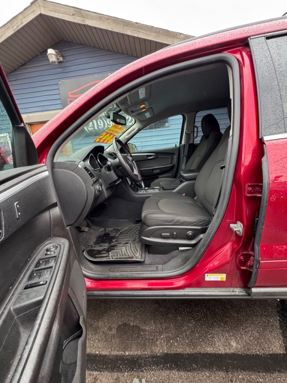 2010 Chevrolet Traverse Image 7