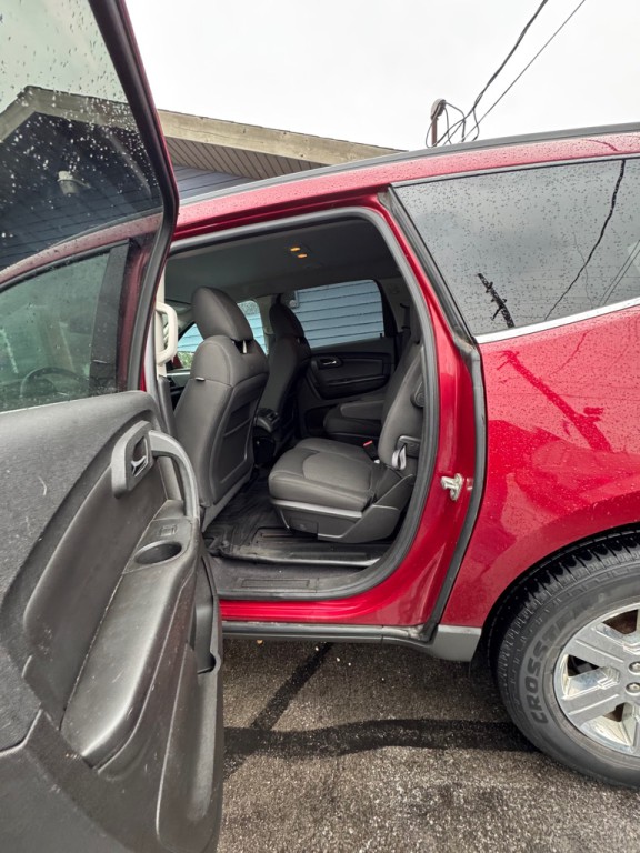2010 Chevrolet Traverse Image 8