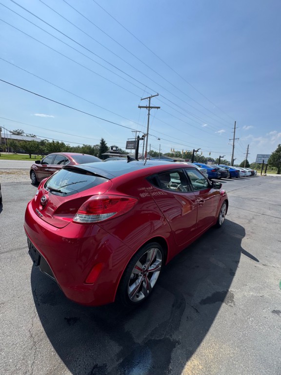 2012 Hyundai Veloster Image 4