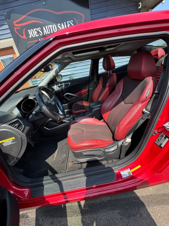 2012 Hyundai Veloster Image 7