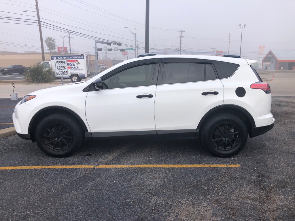 2018 Toyota Rav4 Image 11