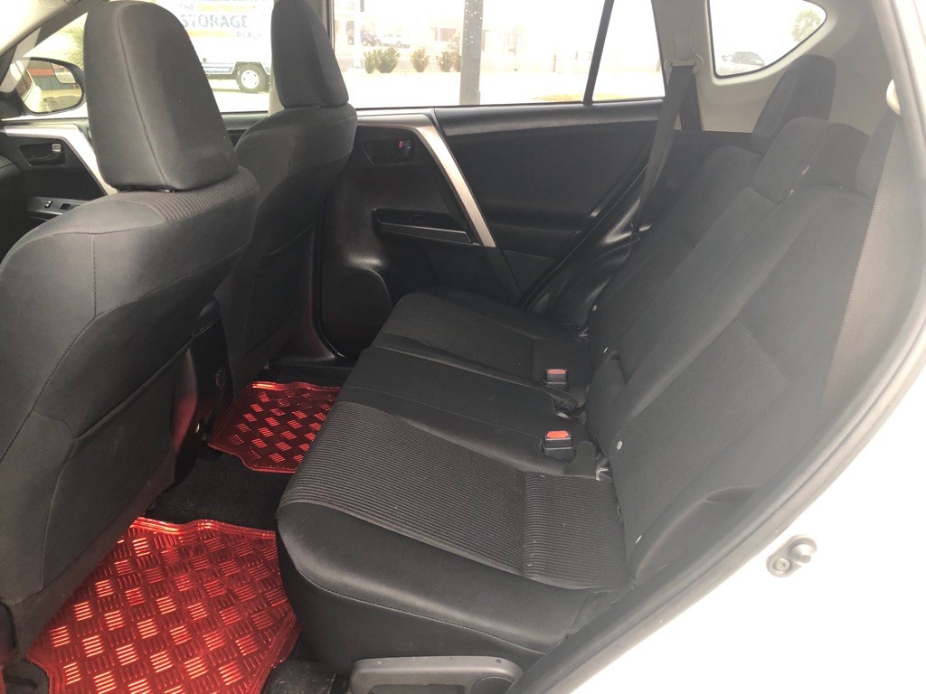 2018 Toyota Rav4 Image 18