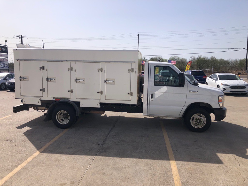 2019 Ford Econoline Image 6