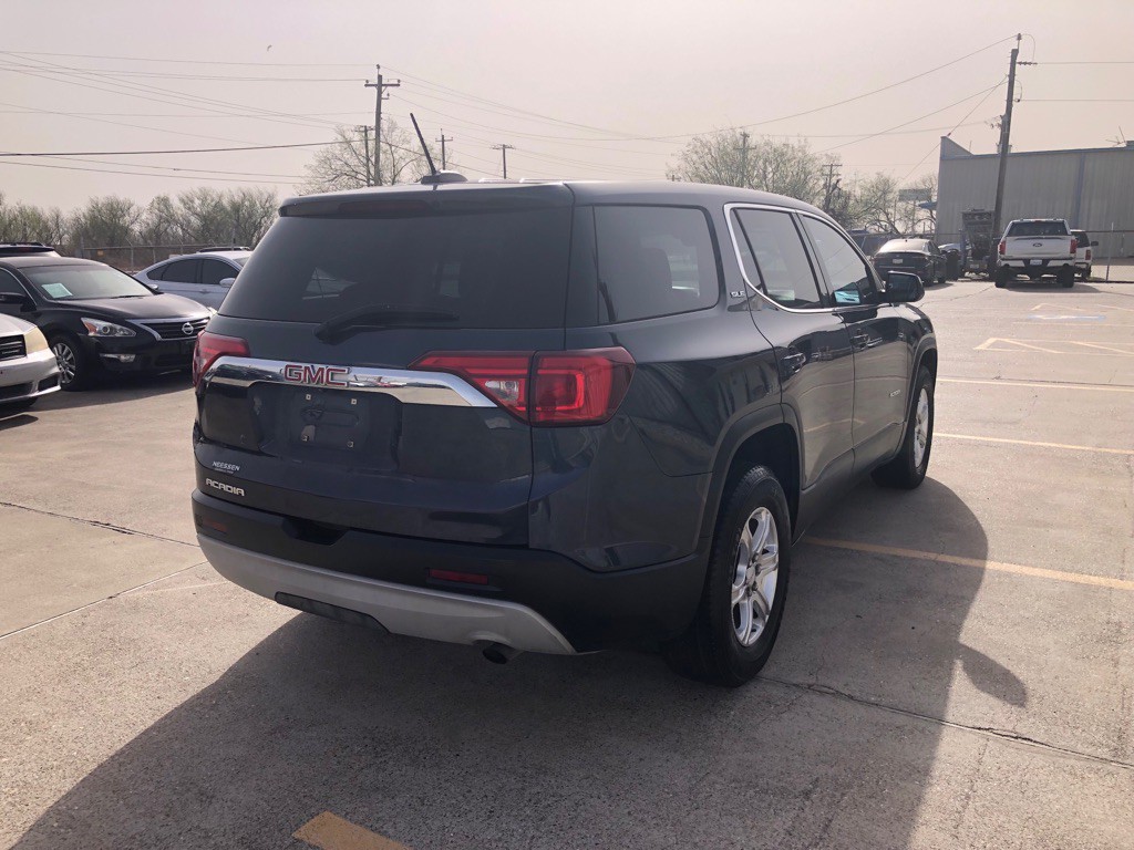 2018 GMC Acadia Image 4