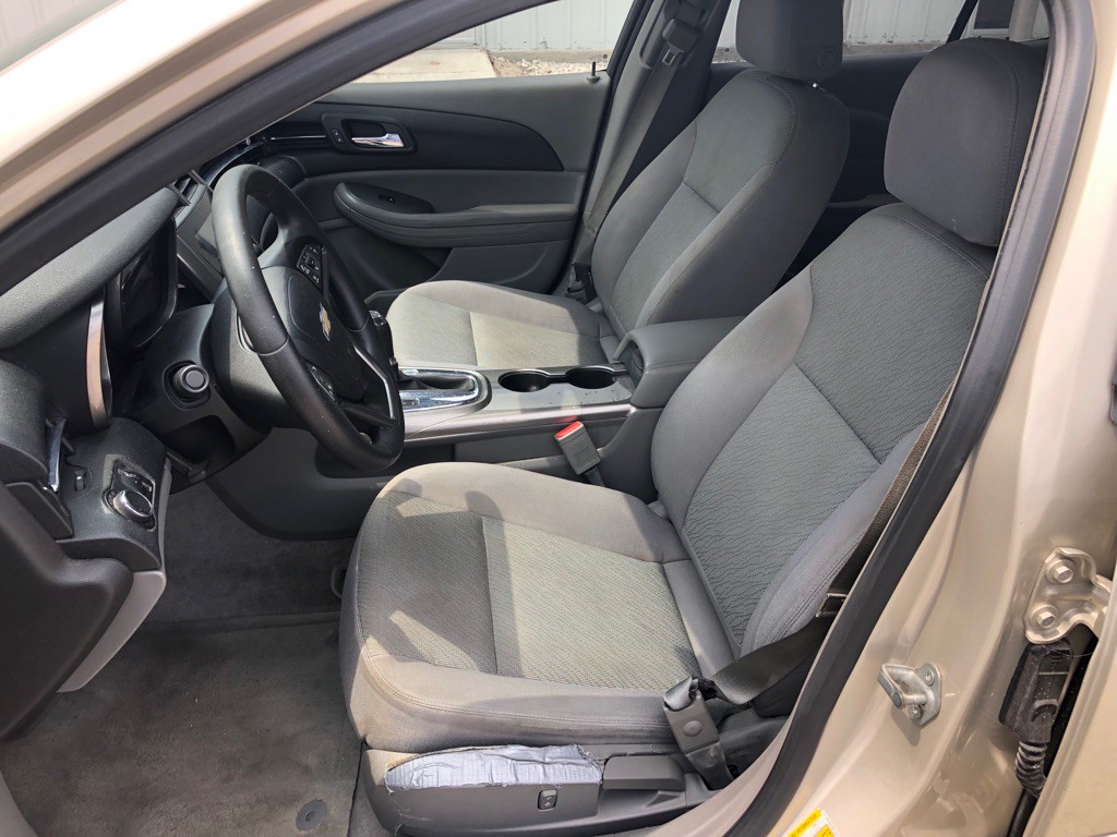 2013 Chevrolet Malibu Image 6
