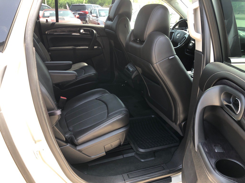 2016 Buick Enclave Image 11