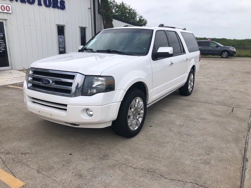 2011 Ford Expedition Image 2