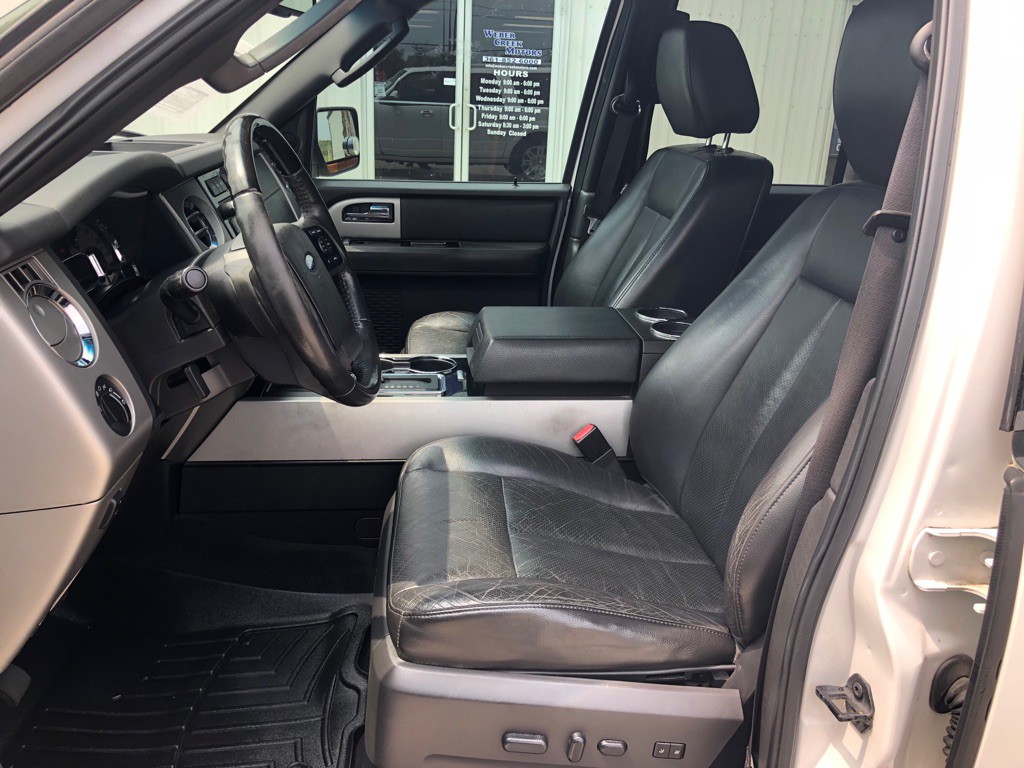2011 Ford Expedition Image 7