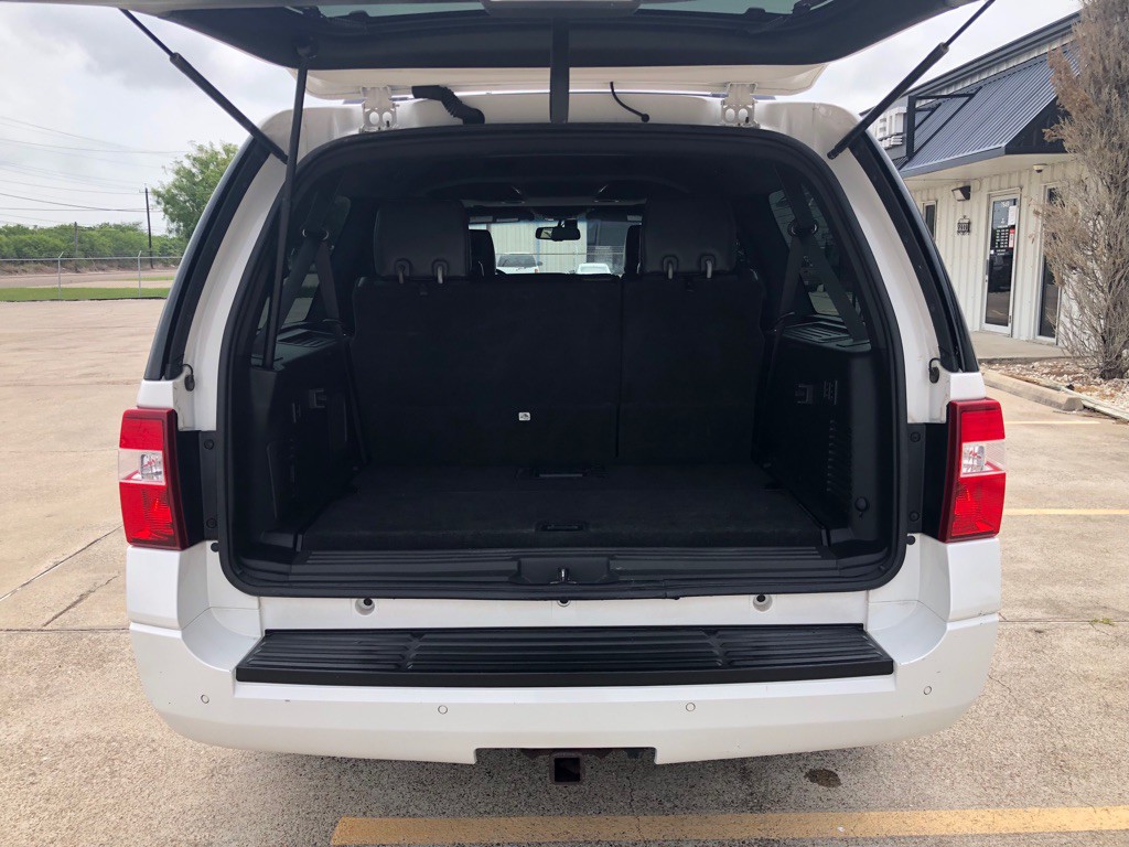 2011 Ford Expedition Image 10