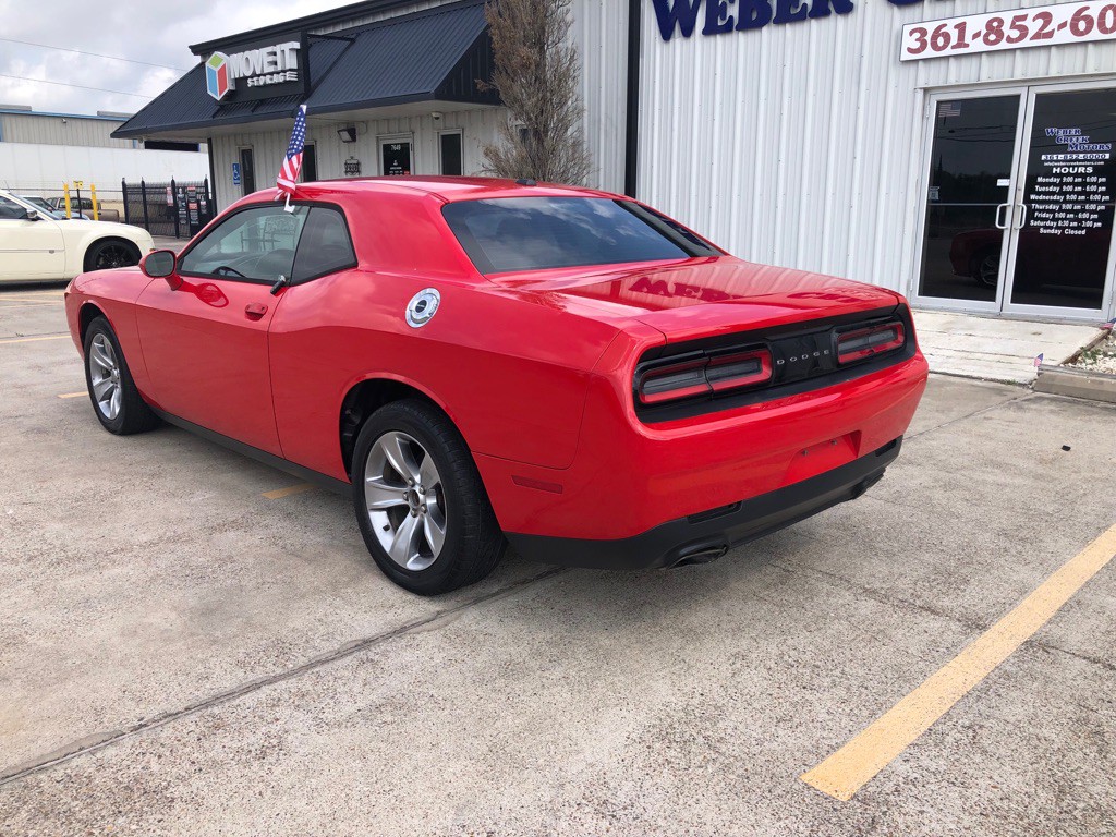 2015 Dodge Challenger Image 3